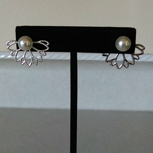 Jewelry - Lotus Blossom Pearl 3 Way Earrings Silver Tone NEW
